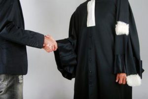 Consultation avec un avocat pour choisir sa procédure de divorce