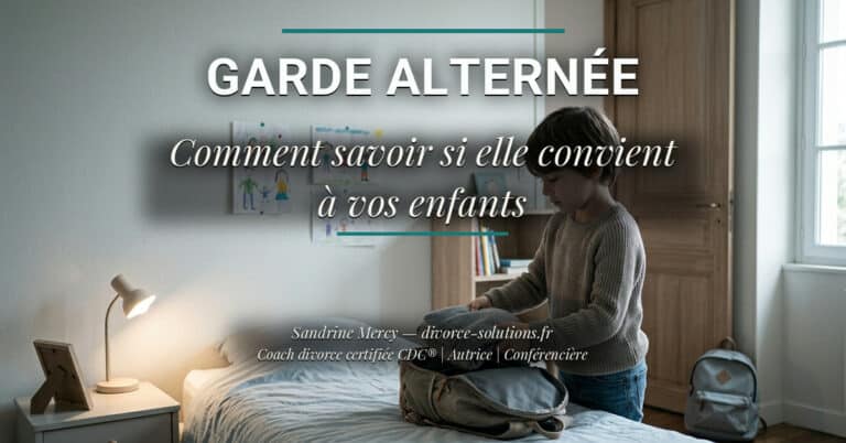 Un enfant prépare son sac avant de changer de maison